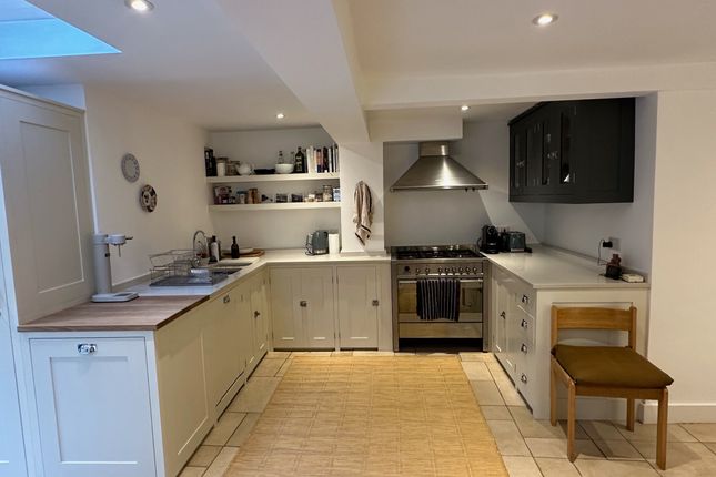 Terraced house to rent in Albion Square, London