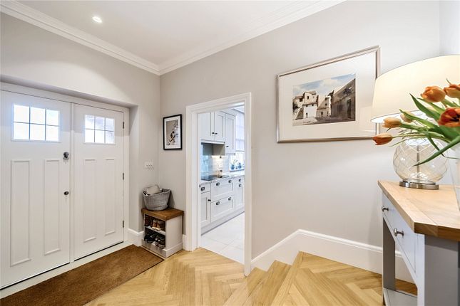 22A Totteridge Park, 22, Totteridge Common, London photo 4