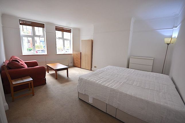 Room to rent in Glenmore Road, Belsize Park, Primrose Hill, Camden, West End, London