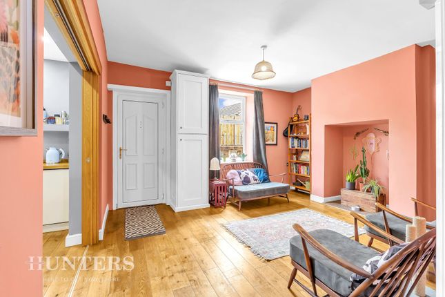31, Smithy Bridge Road, Lancashire photo 4