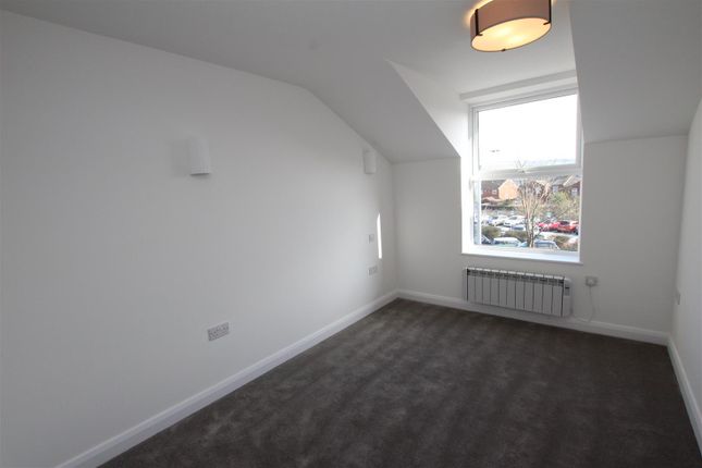 Flat to rent in Apartment 12, Chapeltown Road, Bromley Cross, Bolton