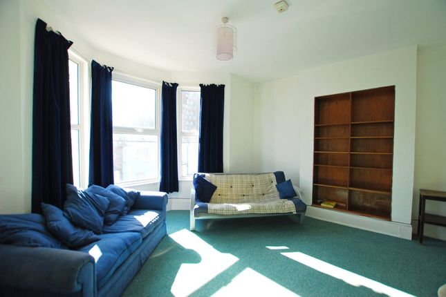 Thumbnail Flat to rent in Vartry Road, London