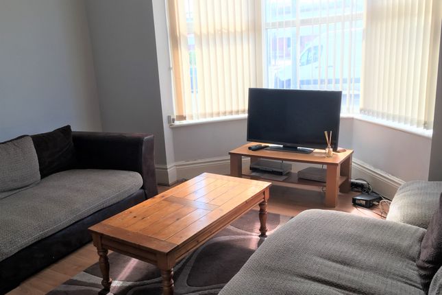 Thumbnail Room to rent in Queens Road, Sheffield