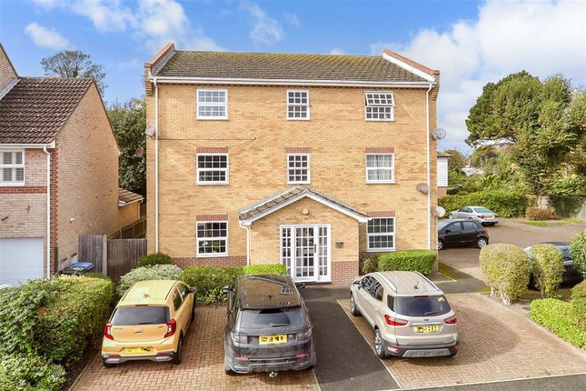 1-bed flat on Drew Lane, Deal, £130,000
