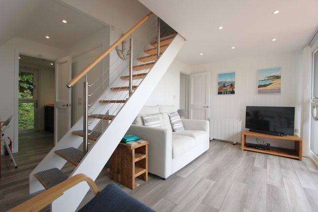 Chalet 123, Kingsdown Holiday Park, Deal photo 4
