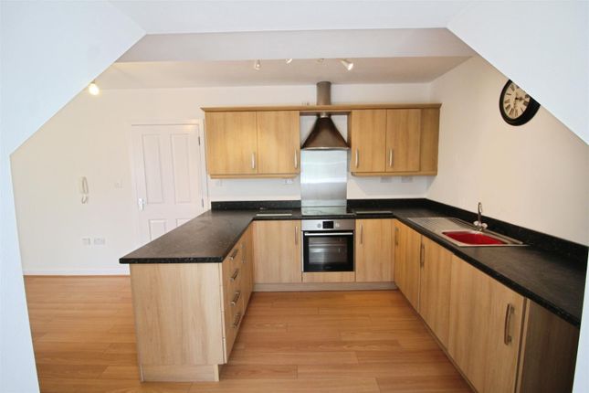 85, The Oaks, Leeds photo 4
