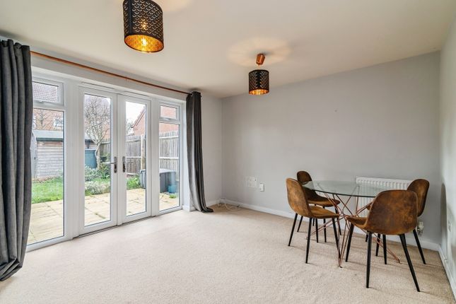 9, Lavender Grove, Nottingham photo 4