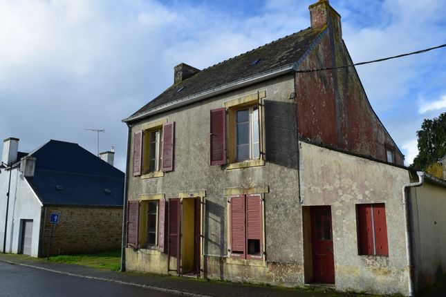 Detached house for sale in 56160 Lignol, Morbihan, Brittany, France