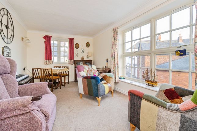 9 Stone Mill Court, Park Terrace, Minehead photo 4