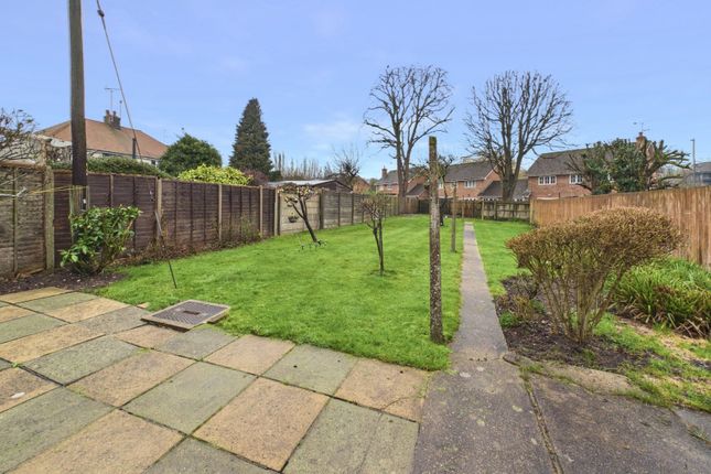 3, Meare Estate, High Wycombe photo 2