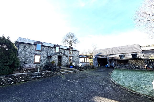 3-bed house on Glantren Fawr Cottage, Llanybydder, £440,000