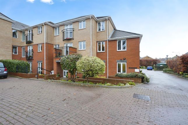 Flat for sale in Olympic Court, Cannon Lane, Luton, Stopsley