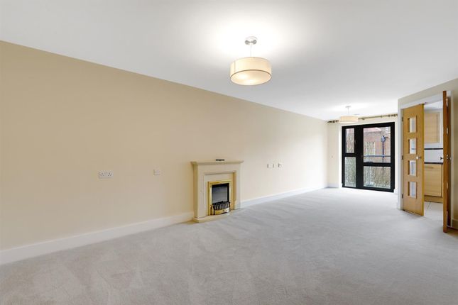 2-bed flat on 30 Elles House, Shotfield, Wallington, £325,000