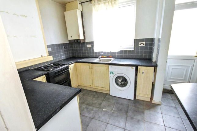 37, Southey Crescent, Sheffield photo 4