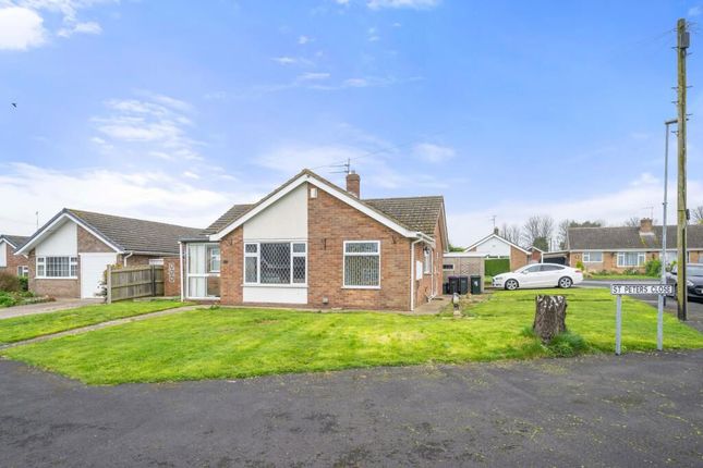 Thumbnail Bungalow for sale in Elm Crescent, Burgh Le Marsh, Skegness