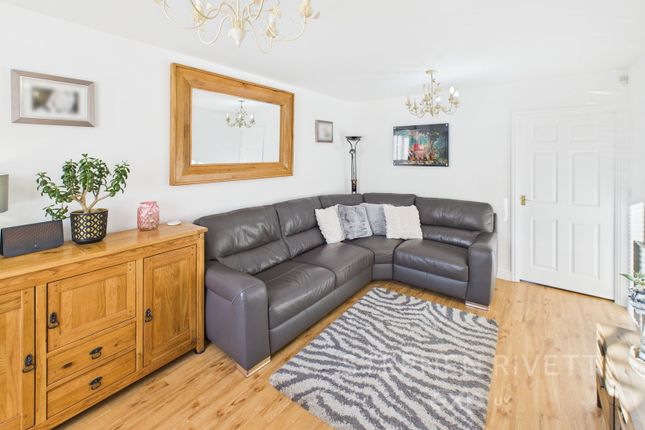 24, Brambling Close, Stowmarket photo 5