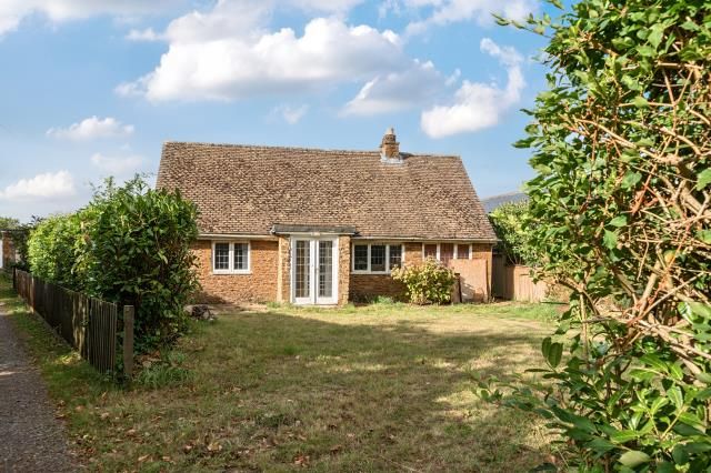3-bed house on Glendale,, Glendale, Banbury, £600,000