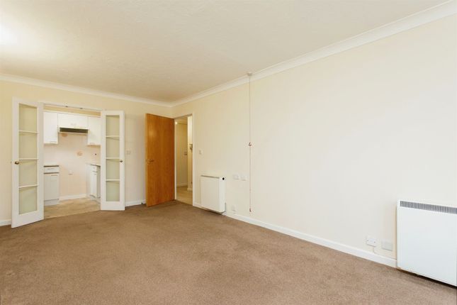 33, Chatham Court, Station Road, Warminster photo 4