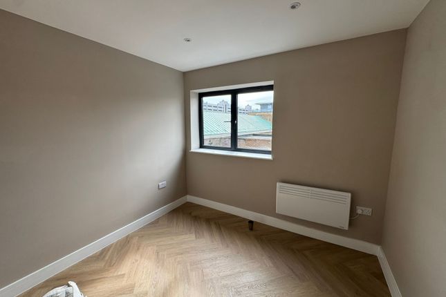 Flat 4, 202A Marlowes, Hemel Hempstead photo 5