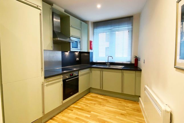 Flat 110, 1 Pepys Street, Greater London photo 3