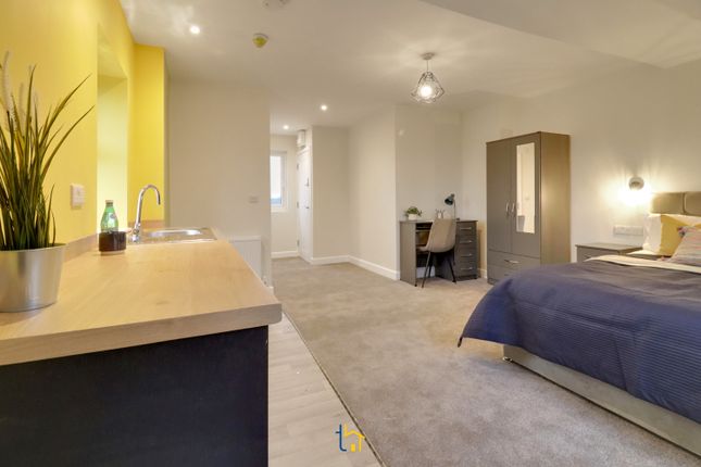 Room 5, 54, Bridge Road, Coalville photo 4