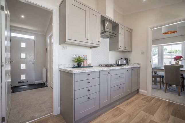3, Beechfield Park, Hook Lane, Aldingbourne, Chichester photo 3