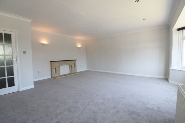 12a Cranbrook Court, Fleet photo 4