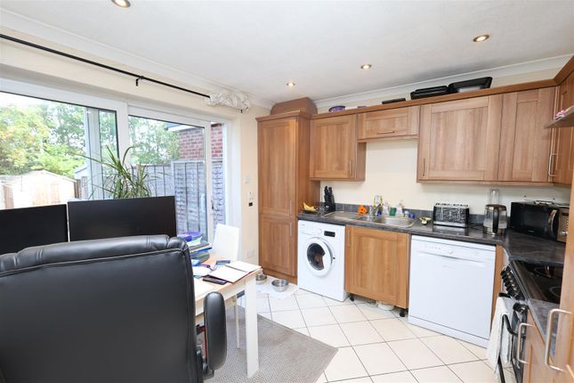 Chesterfield Drive, Sevenoaks photo 4