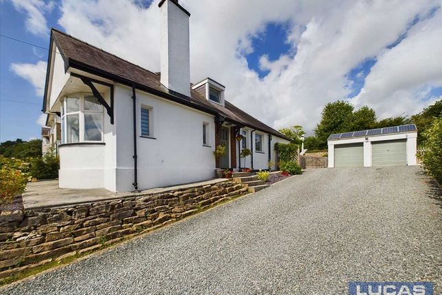 Thumbnail Detached house for sale in Heulog, Ffordd Caergybi, Menai Bridge