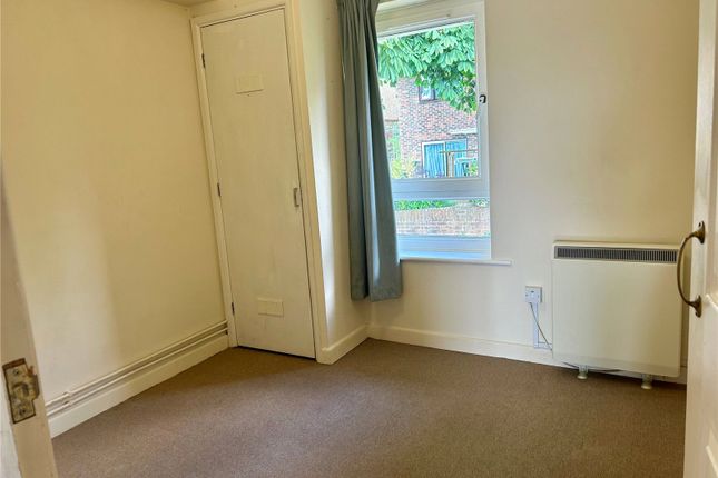 Flat for sale in Lindisfarne Close, Portsmouth, Hampshire