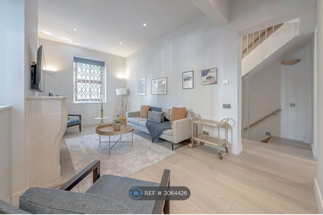 B Warwick Gardens, London photo 2