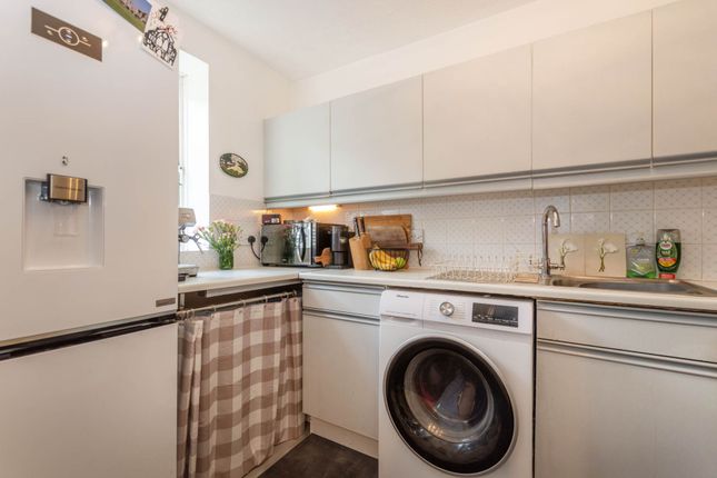 1 Raleigh Court, Rouen Road, Norwich photo 4