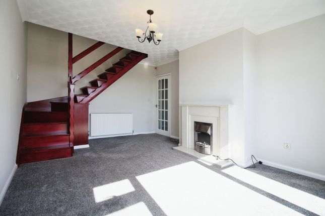 211, Rooks Nest Road, Wakefield photo 4