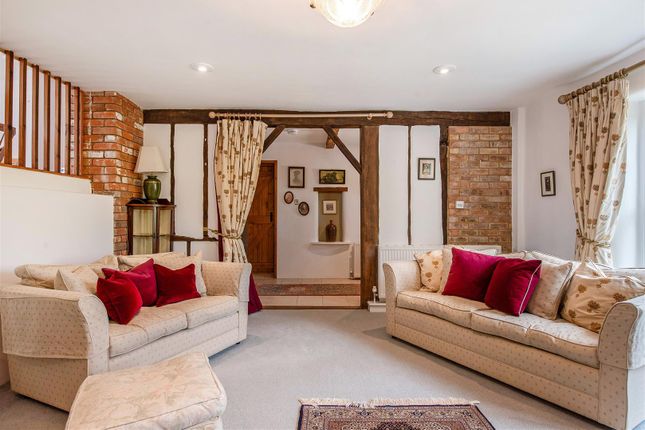 5 Bury Hill Farm, Upper Clatford, Andover photo 4