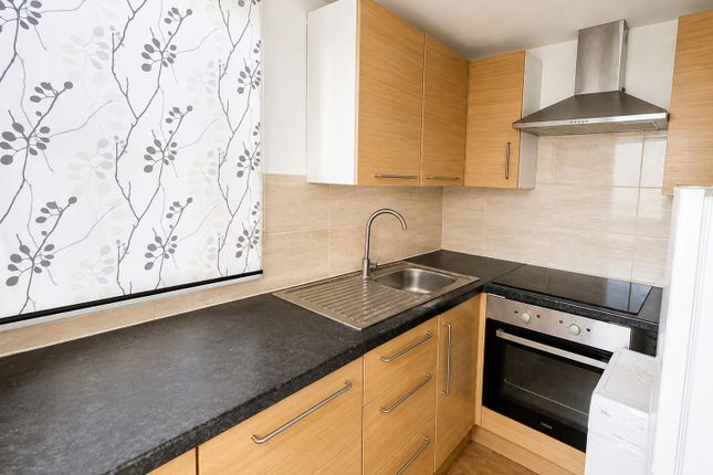 339, High Street, Enfield photo 3