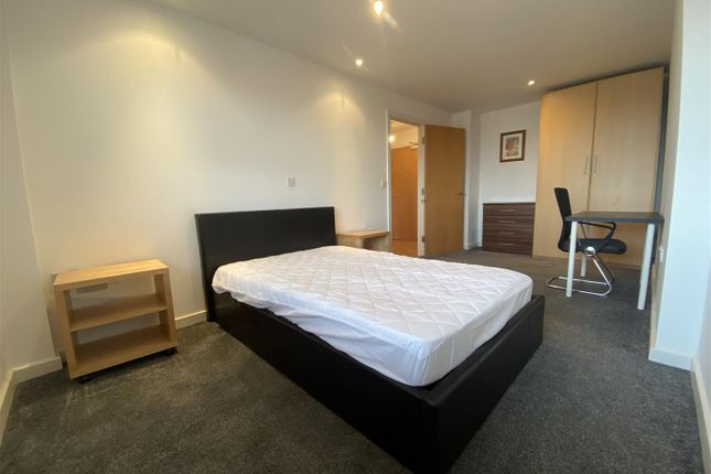 1st Bedroom.Jpeg