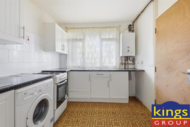 Flat 22, Longman House, Mace Street, London photo 4