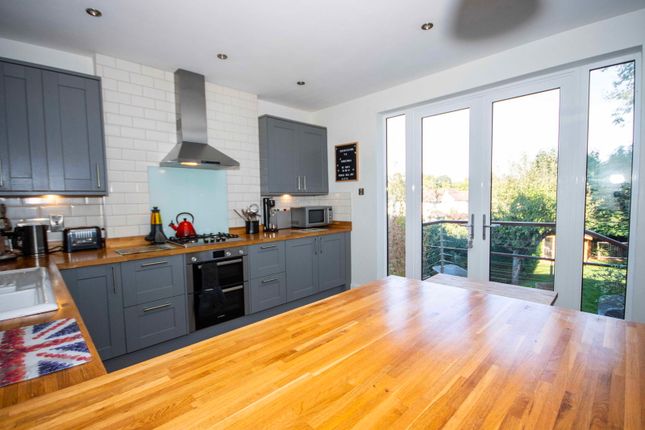 3, Beechwood Avenue, Chorleywood photo 4