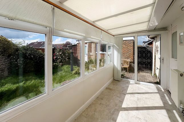 3, Oakley Gardens, Littlehampton photo 4