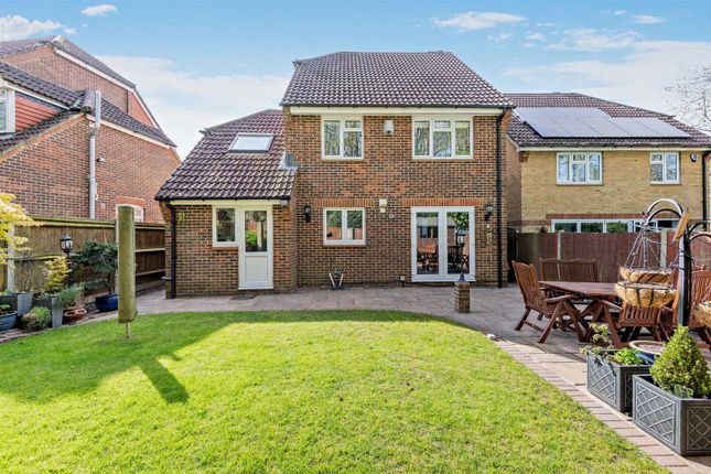 4, Roman Close, Chatham photo 2