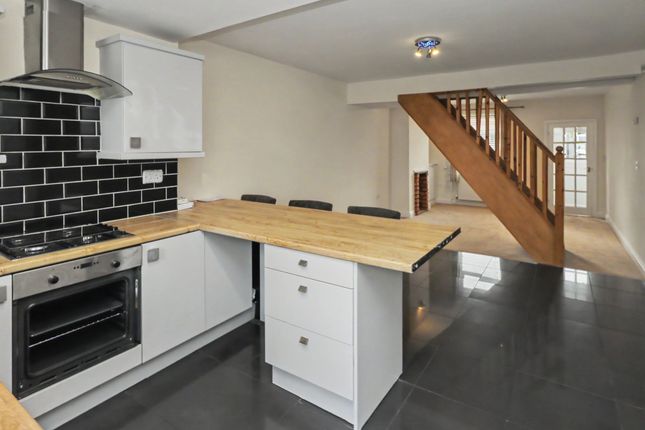 143 Mill Lane, Newton-Le-Willows photo 4