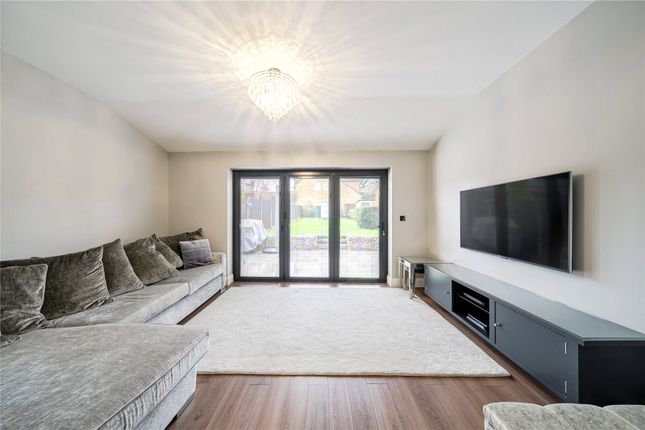154, Denham Way, Rickmansworth photo 4