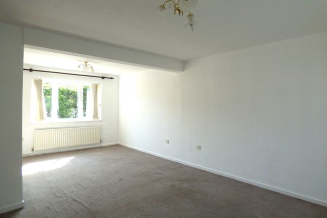 19, Bluebell Close, Malvern photo 5