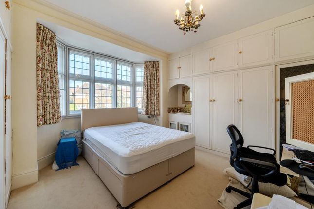Detached house for sale in Beechwood Avenue, Finchley