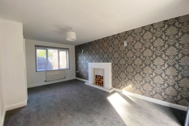 3, Harewood Close, Barrow-in-Furness photo 3