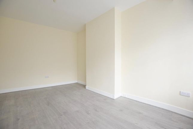 187 Church Road, London photo 5