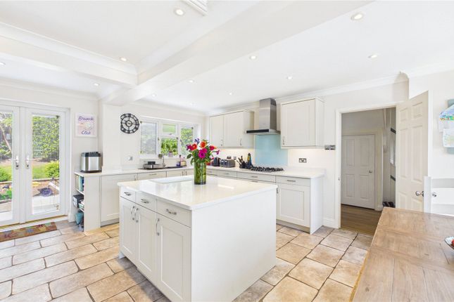 10, Alsford Close, Surrey photo 4