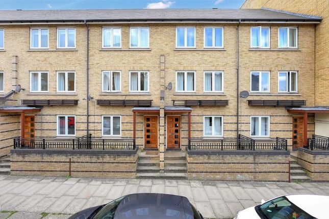 FERRY STREET, ISLE OF DOGS, E14, Canary Wharf, Isle of Dogs, E14 photo 3