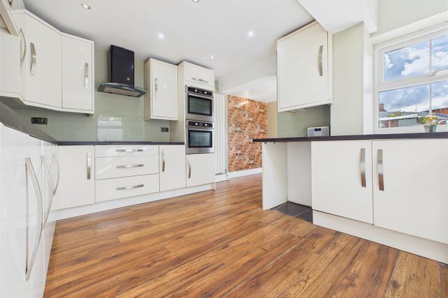 14, Armitage Road, Rugeley photo 3