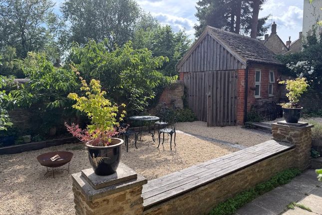 Barn Cottage,, North Side, Oxfordshire photo 2